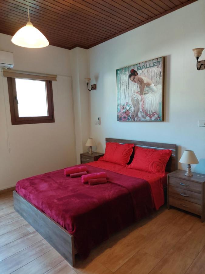 Love Holiday Suite 2 Tris Elies Exteriér fotografie